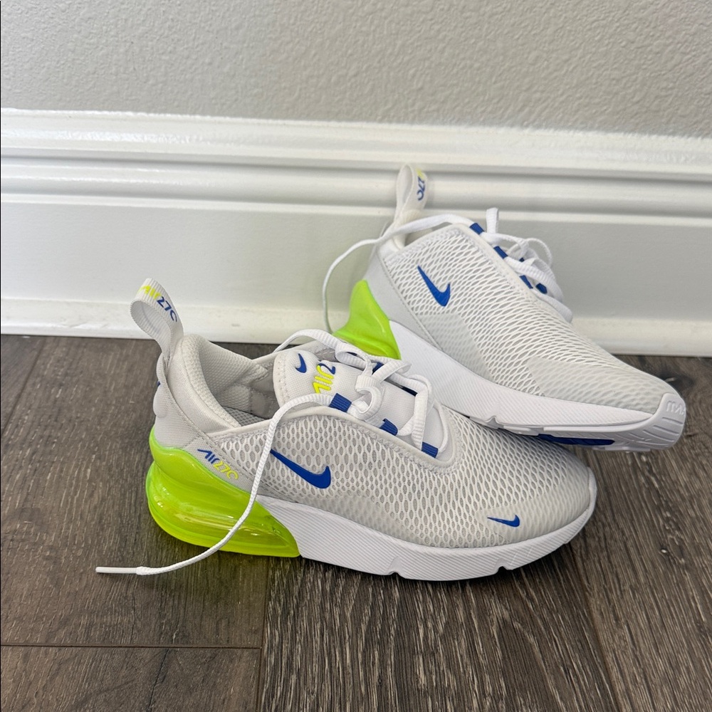 Nike Kids White and Blue Sneakers with Green Accents